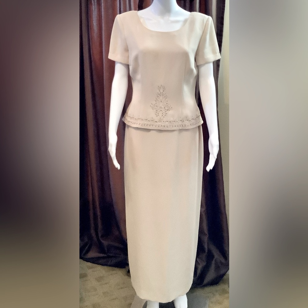 DONNA MORGAN FORMAL DRESS SIZE 8